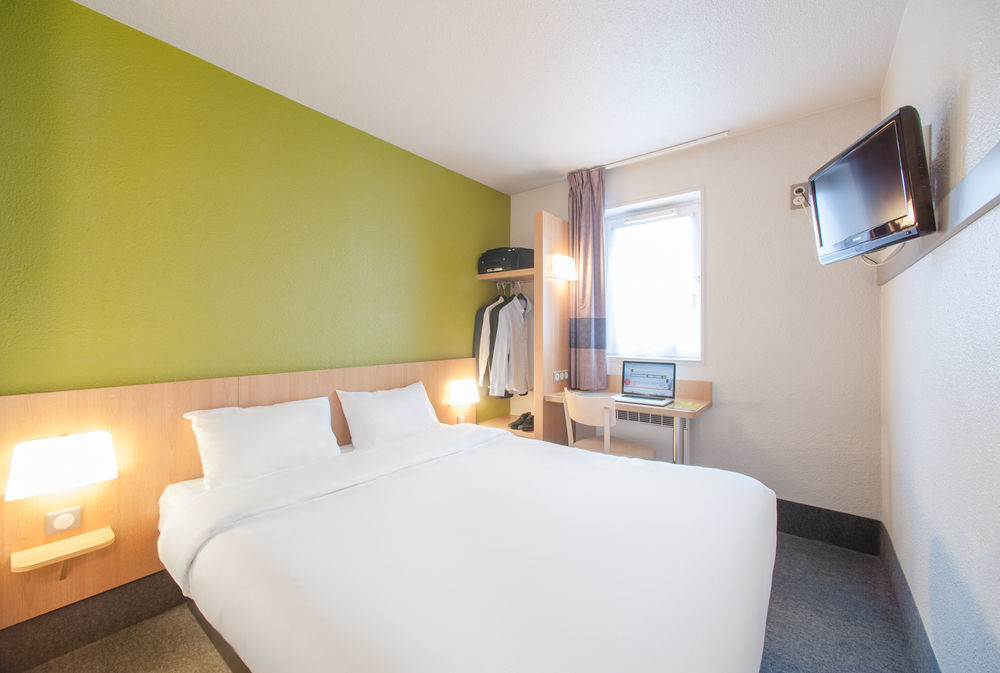 B&B Hotel Colmar Vignobles Ouest Wintzenheim Buitenkant foto