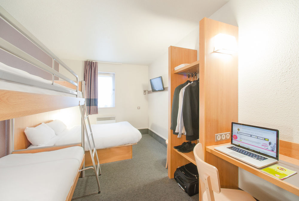 B&B Hotel Colmar Vignobles Ouest Wintzenheim Buitenkant foto